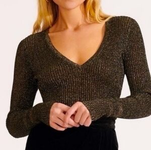 VERONICA BEARD Esmeralda Ribbed V Neck Sweater in Sparkle Black